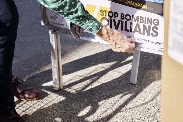 Preview stop-bombing-civilian-020-20